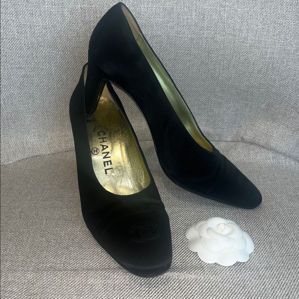CHANEL Vintage CC Lovo Silk Black Pumps High Heel Shoes - Picture 3 of 15